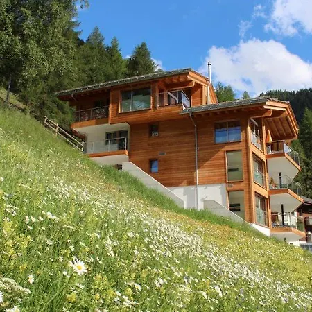 Sleeps 8 Pool Wifi Zermatt